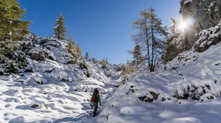 Im Frühwinter kann man wandern und skitourengehen – wenn Erfahrung, Ausrüstung und Bedingungen stimmen.  | © franzguentner.de