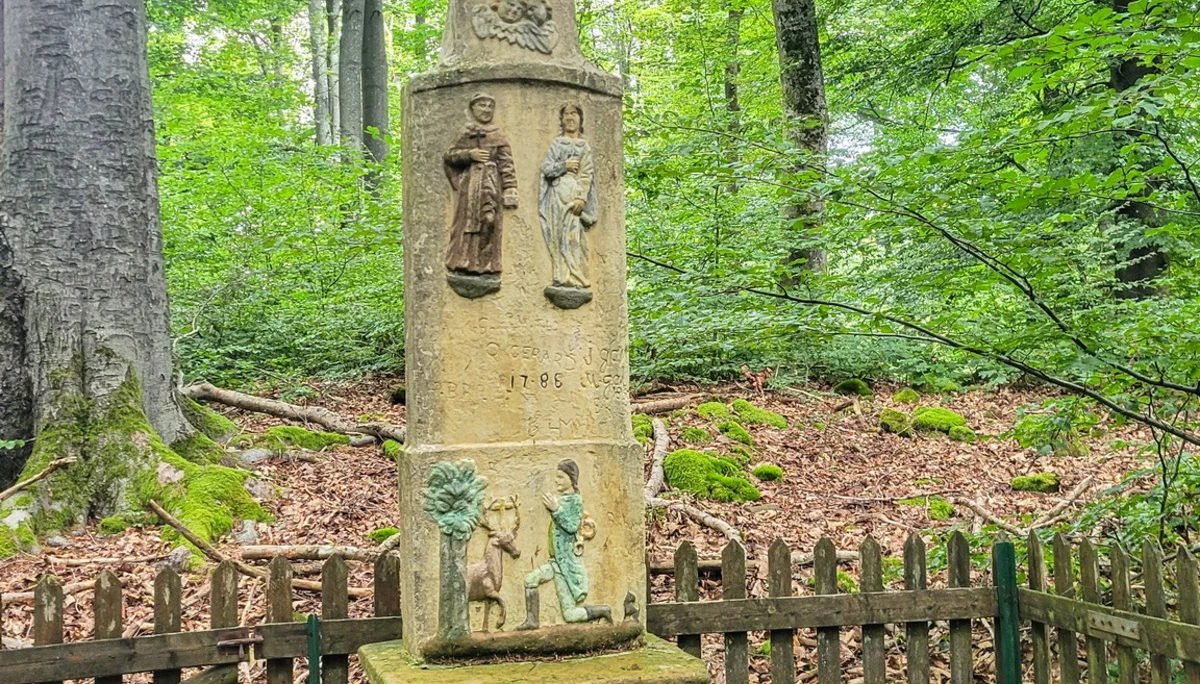 Kreuz im Wald, Croix Saint Hubert | © Günter Weiler
