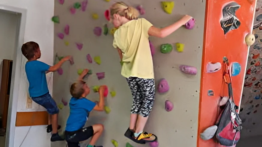 Kindergarten und Verein | © Uli Kornau