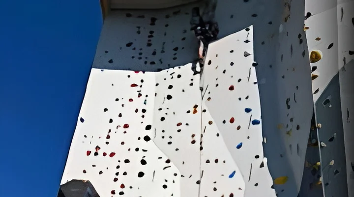 Kletteraktion in der GriP-Kletterhalle | © jdav