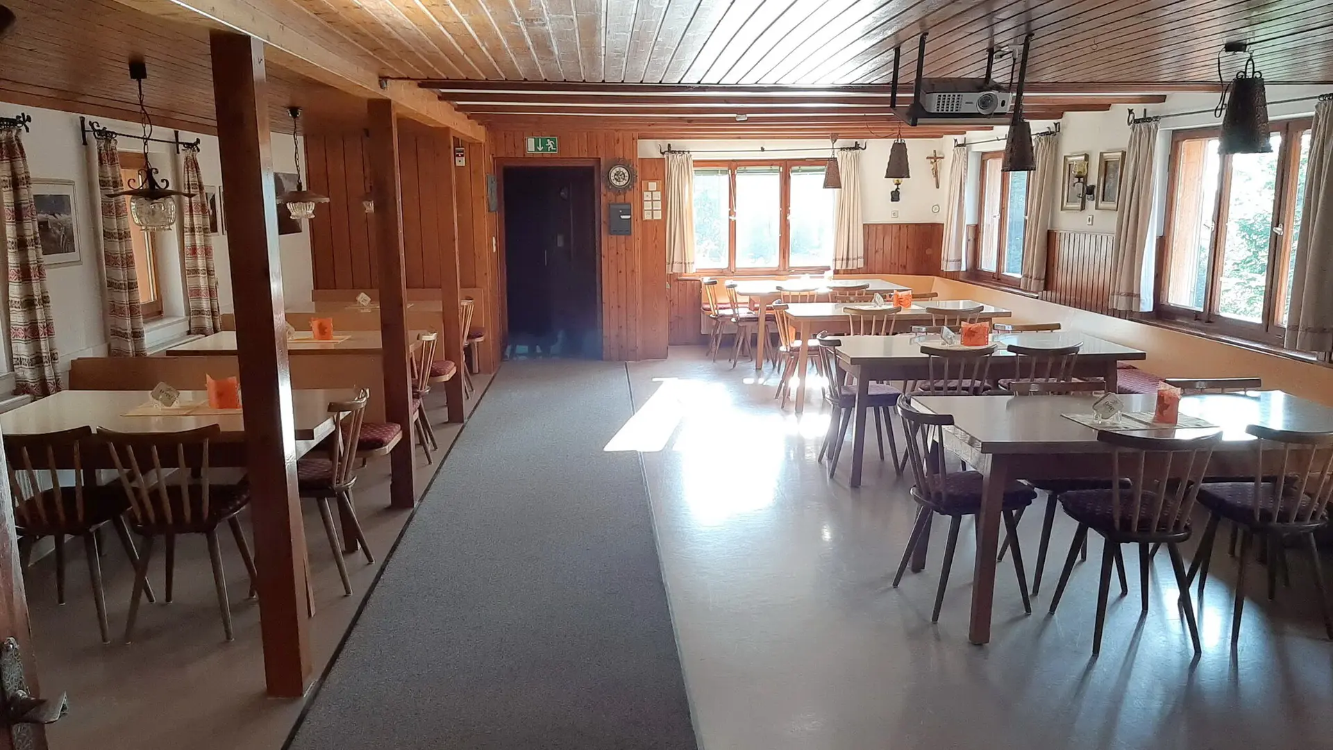 Geislinger Hütte Aufenthaltsraum | © DAV Sektion Geislingen Steige